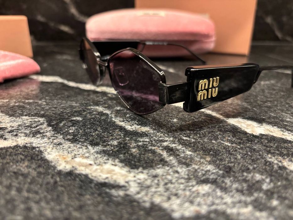 Miu miu слънчеви очила