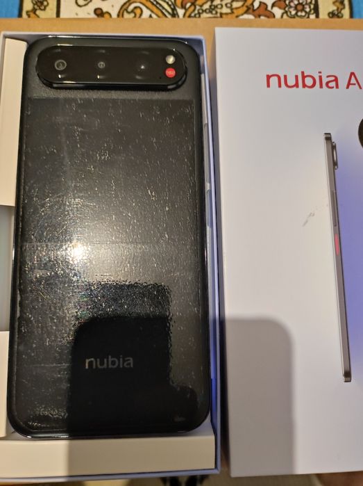 Vand Zte Nubia Air ca nou pachet complet