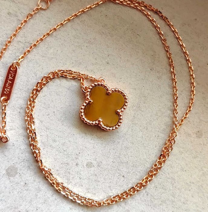 Дамско колие с детелина от тигрово око, Van Cleef & Arpels VCA