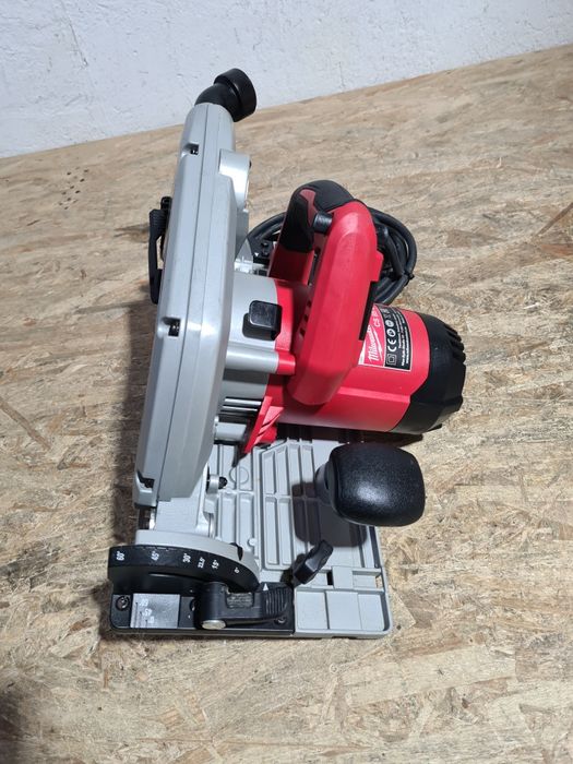 Fierastrau circular electric 2200w Milwaukee CS 85 CBE