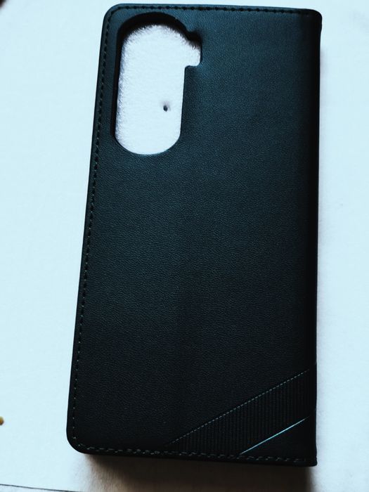 Продавам два калъфа