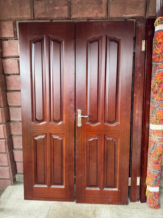 Дверь межкомнатный с узорами