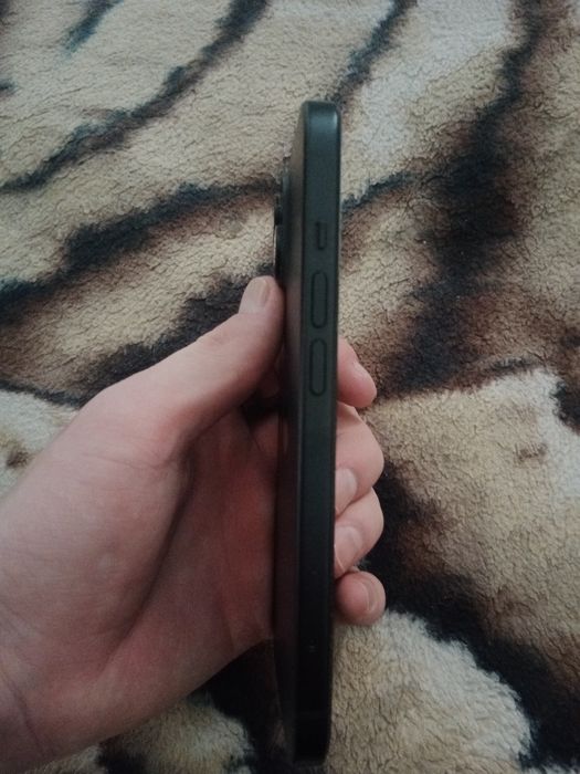 IPhone 15 продам срочно