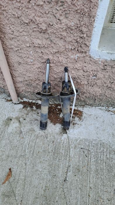 Амортисьори за Passat B8 2014 до 2020