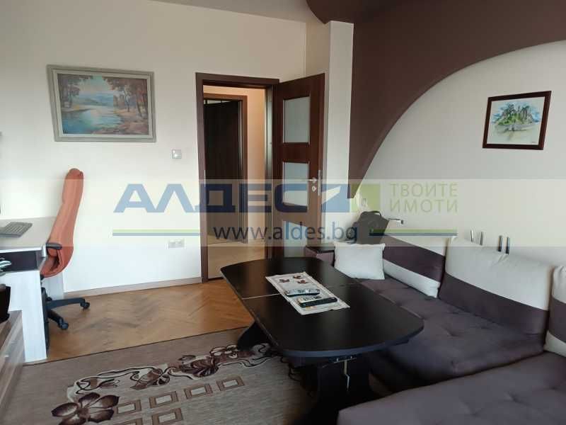 Ремонтиран двустаен ап. в Западен Парк!