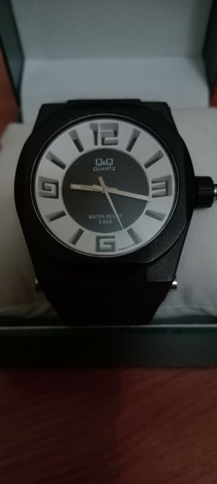 Часы Q&Q новые продам