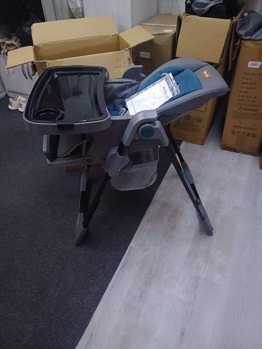 Продаётся фирменный кормления стульчик новый