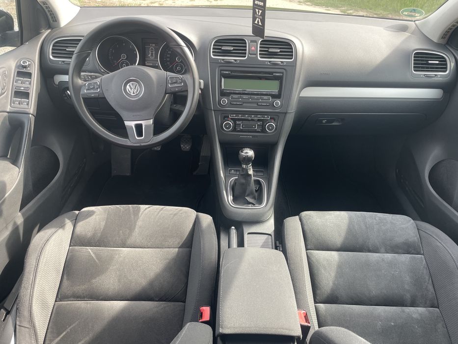 VOLKSWAGEN Golf 2011 — imagine 5