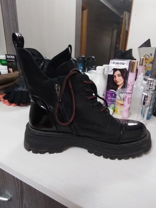 Продам ботинки осень/весна