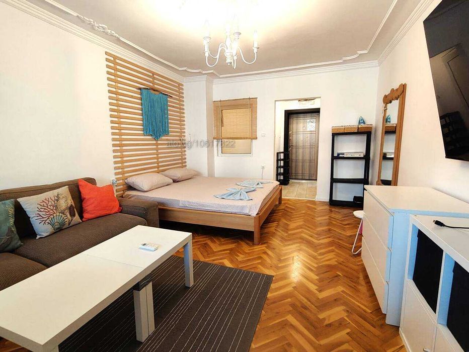 Дава се под наем Двустаен апартамент в Несебър - 42 кв.м за 230 € - Снимка #1