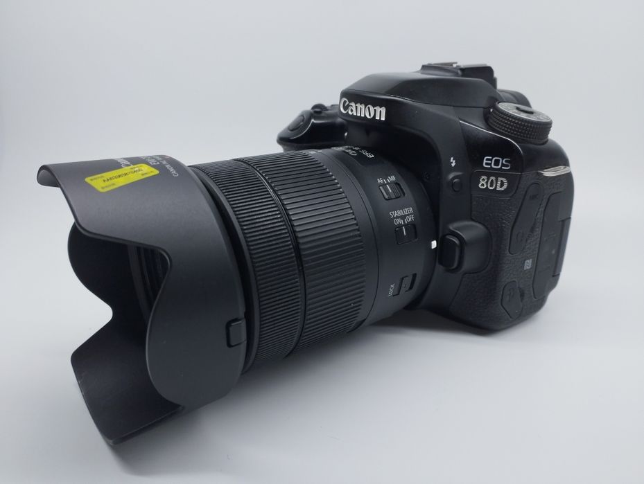 Canon EOS 80D Kit, yaxshi holatda