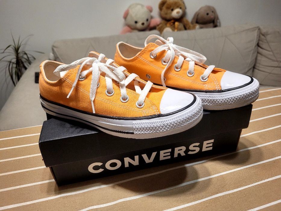 Tenesi Converse marimea 36.5