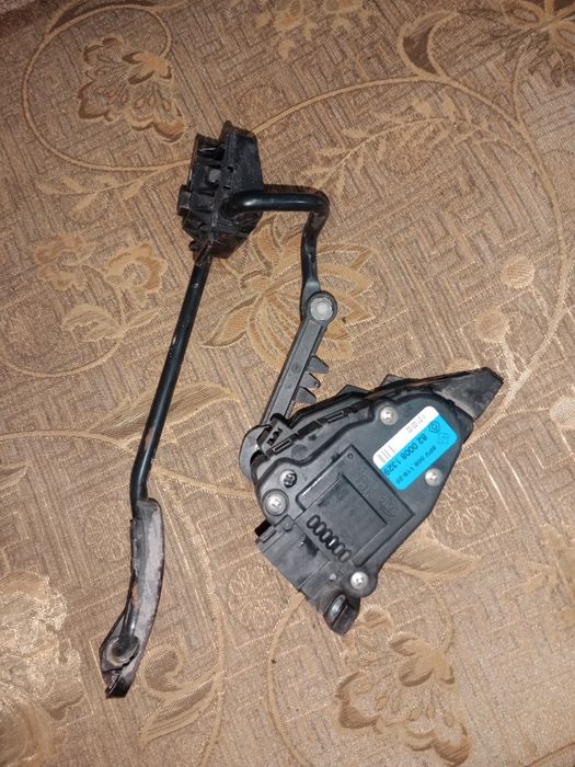 Педаль газа электронная Рено клио Renault Clio