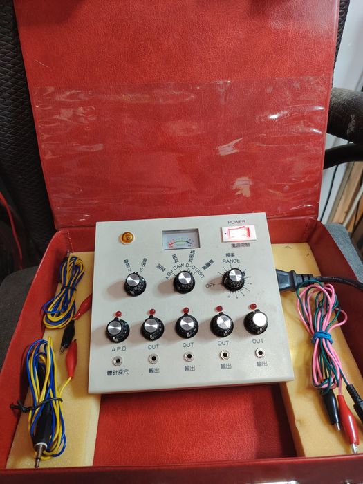 Aparat electro acupunctură și stimulare