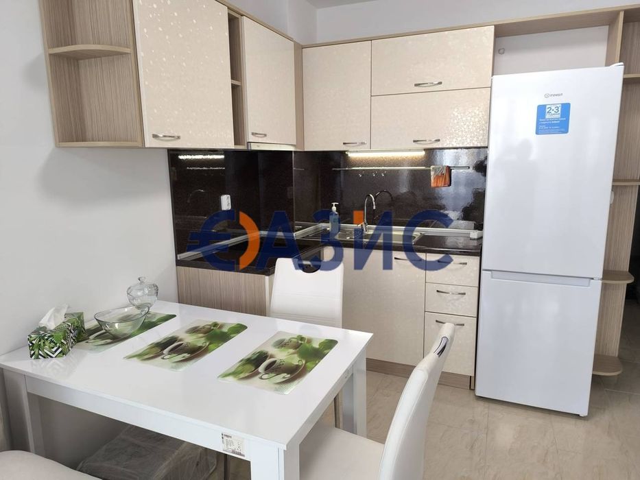 Продава се Едностаен апартамент в Поморие - 40 кв.м за 1097 €/кв.м - Снимка #3