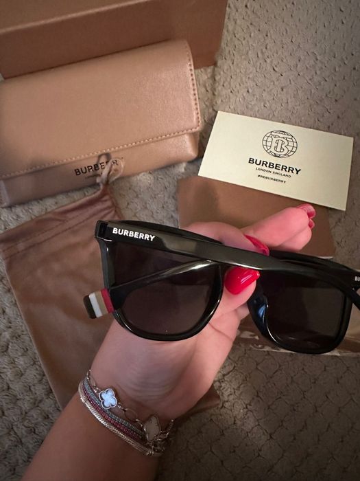 Vand ochelari de soare unisex originali Burberry