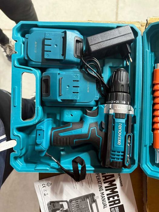 Комплект бормашина с двойна батерия и безчетков мотор