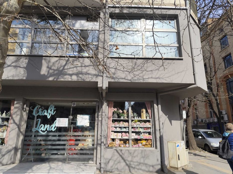 Дава се под наем Магазин в Пловдив, Център - 270 кв.м за 1795.2 € - Снимка #2