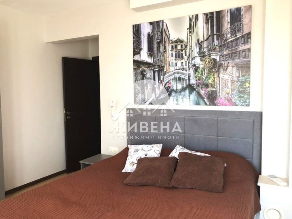 Атрактивна къща в м-т Зеленика, РЗП: 284, цена 550000