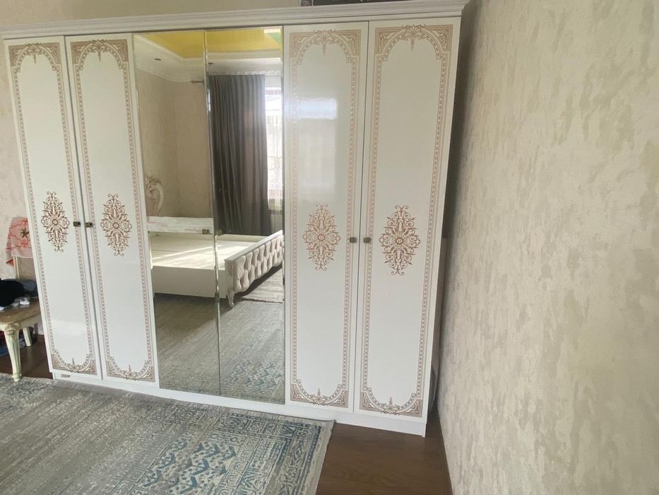 Спальный гарнитур