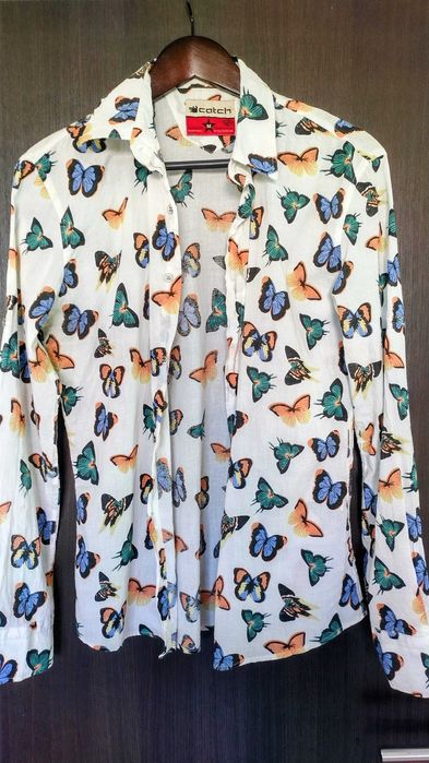 Продавам мъжка вталена памучна риза Catch