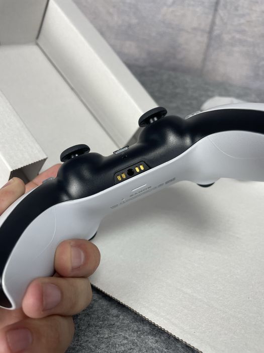 Джойстик, DualSense, Джойстик Пс5