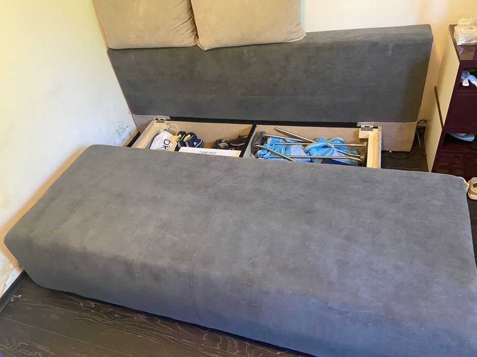 Разтегателен диван