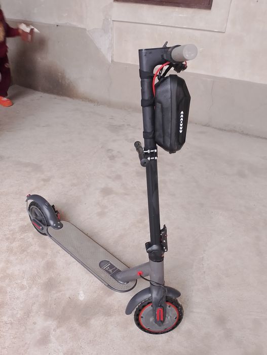 Электросамокат aveo365 yangidek xolati yaxshi