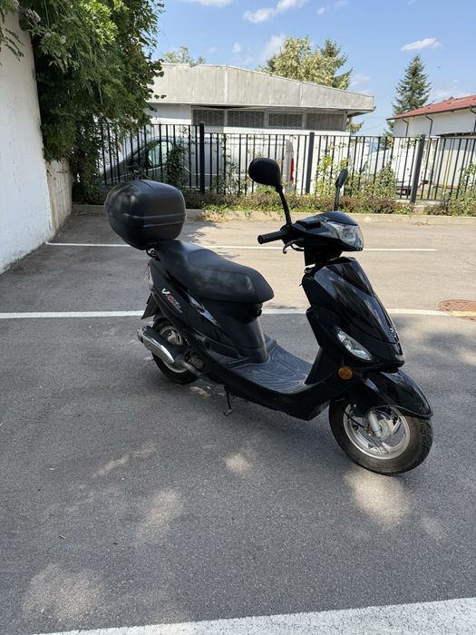 Peugeot скутер 50cc