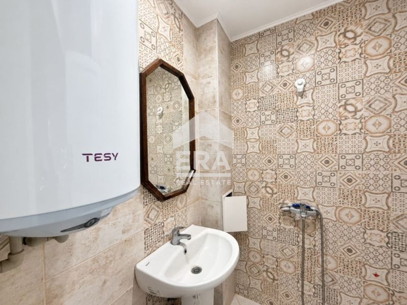 Продава се Тристаен апартамент в Русе, Център - 90 кв.м за 1876 €/кв.м - Снимка #4