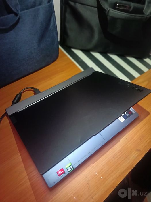 Lenovo Legion / AMD Ryzen 7 6800H / RTX 3060 / 16GB DDR5 / 1TB SSD