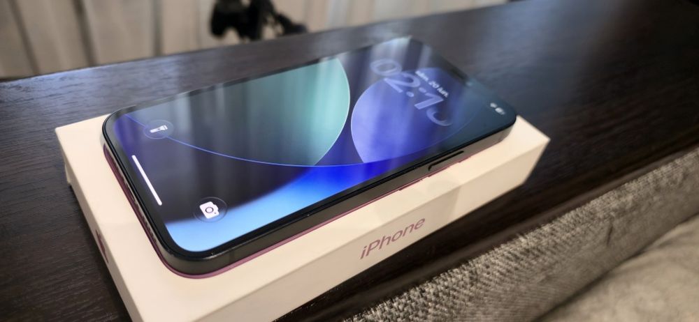 Iphone 12 baterie 100%