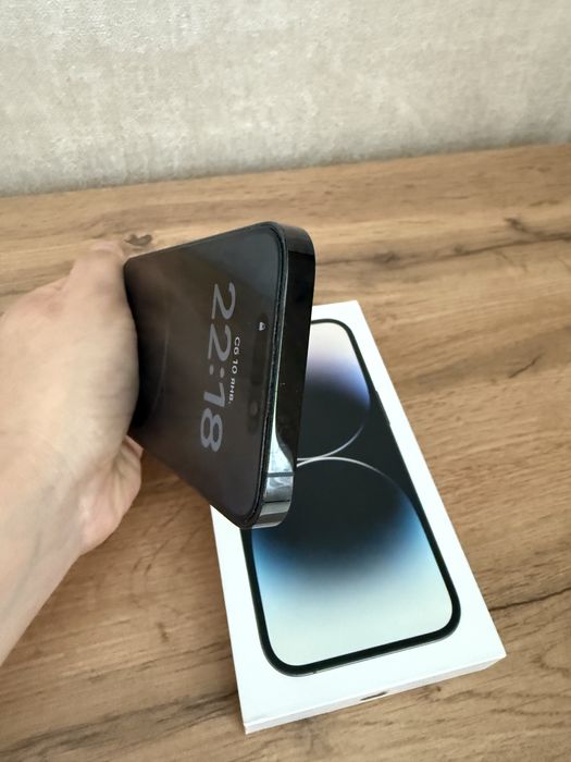 Продам Iphone 14 pro