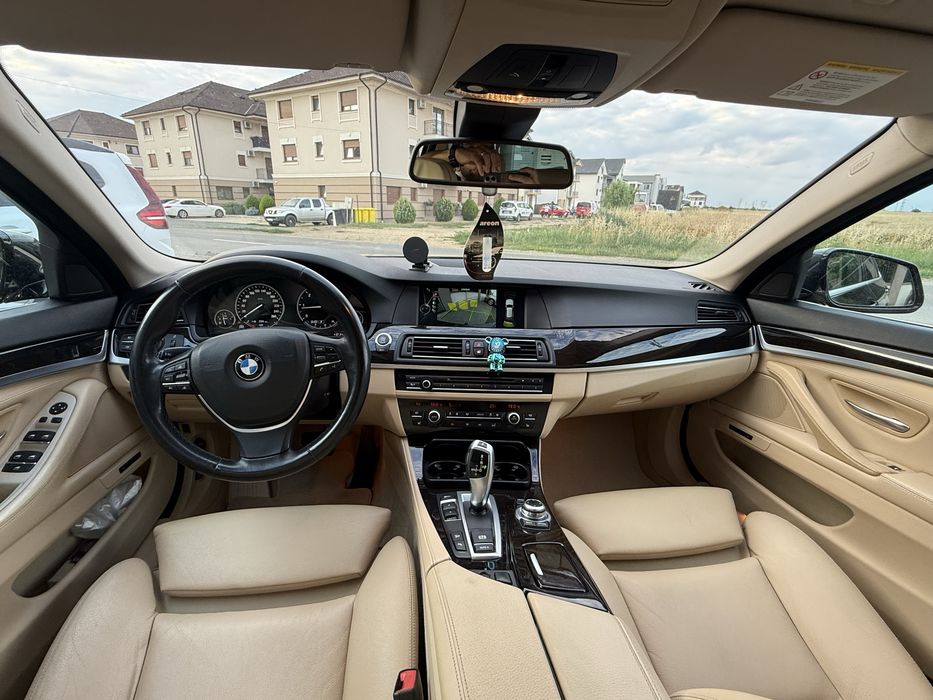 Bmw Seria 5  f11 euro 5  distronic ,panoramic