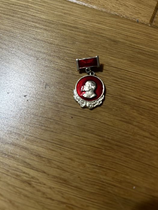 Vand  Medalion LENIN Aur 5k (3 gr.)