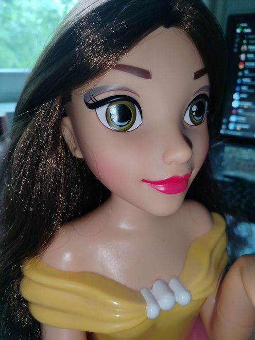 Papusa bust printesa Disney Belle, gen Barbie