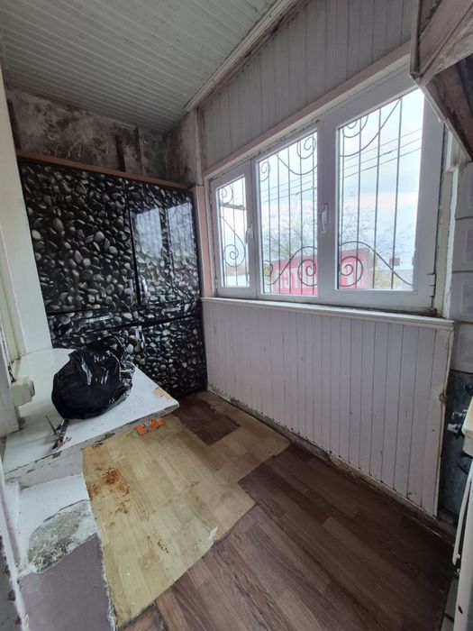 Продается 1ком.кв 1/4/4 -Чиланзар 21 квартал