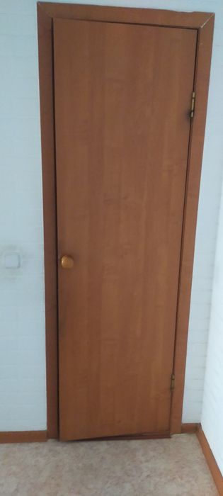 Двери и комплектующие