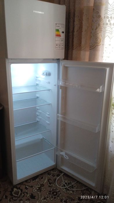 Muzlatgich sotiladi. Yangidek.