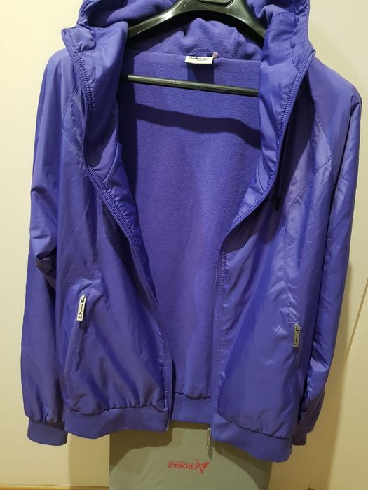 Куртка спортивная 46 размер