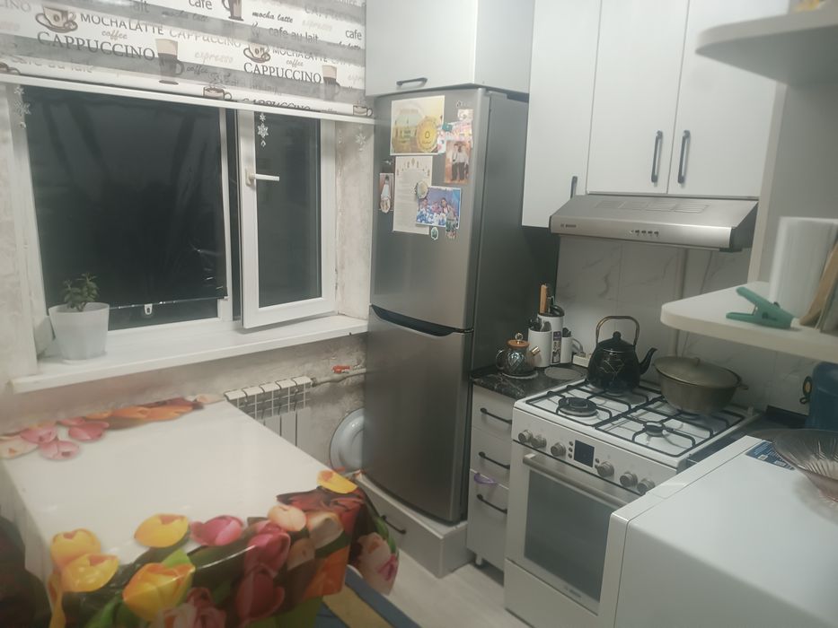 2 бөлмелі 3 қабаттан пәтер сатылады