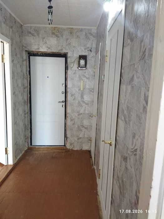 Продам 1 кв в 8 мкр