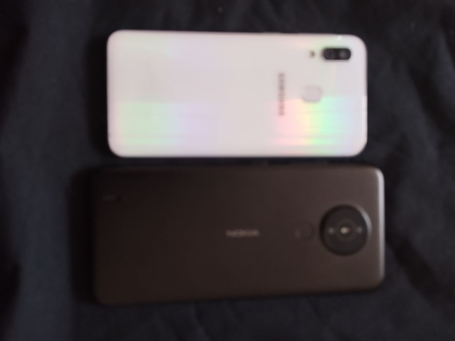 Телефоните стават