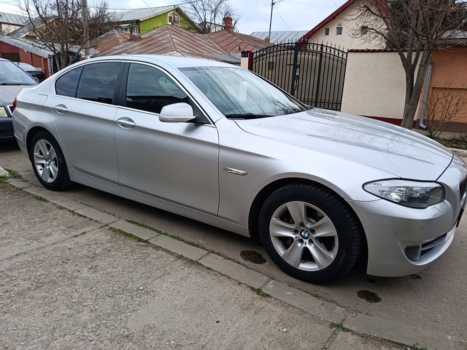 BMW SERIA 5 F10 525 2012 manuala