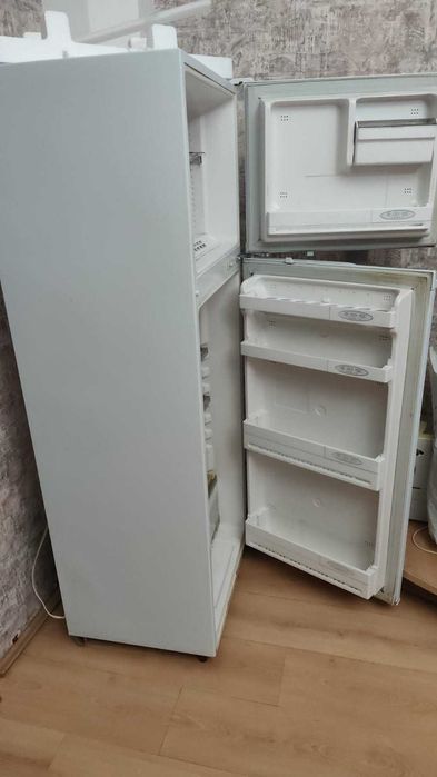 Холодильник samsung