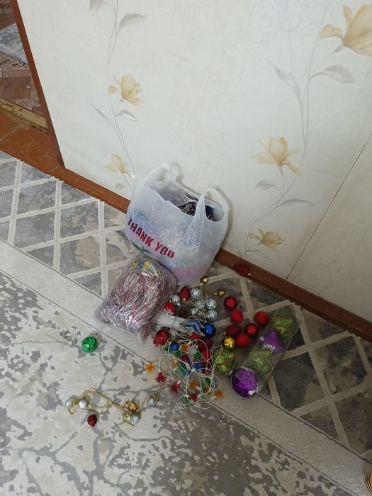 Ёлка новогодняя продам