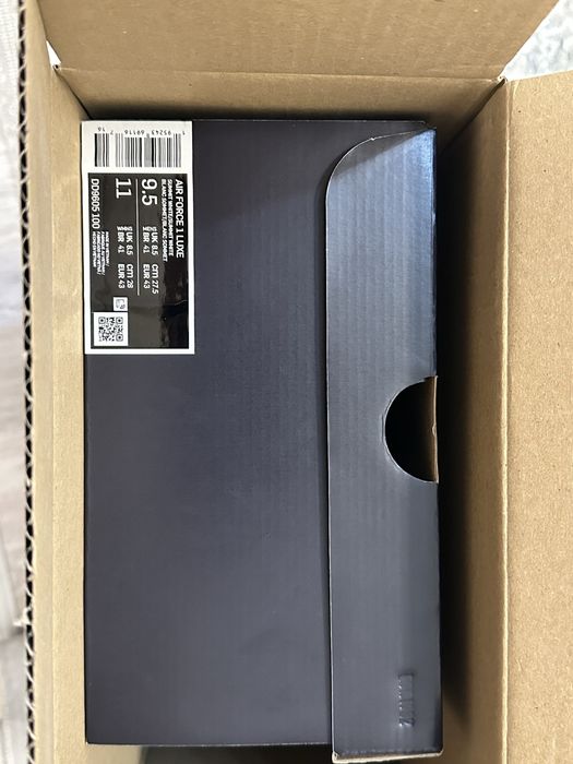 Nike Air Force 1 Luxe