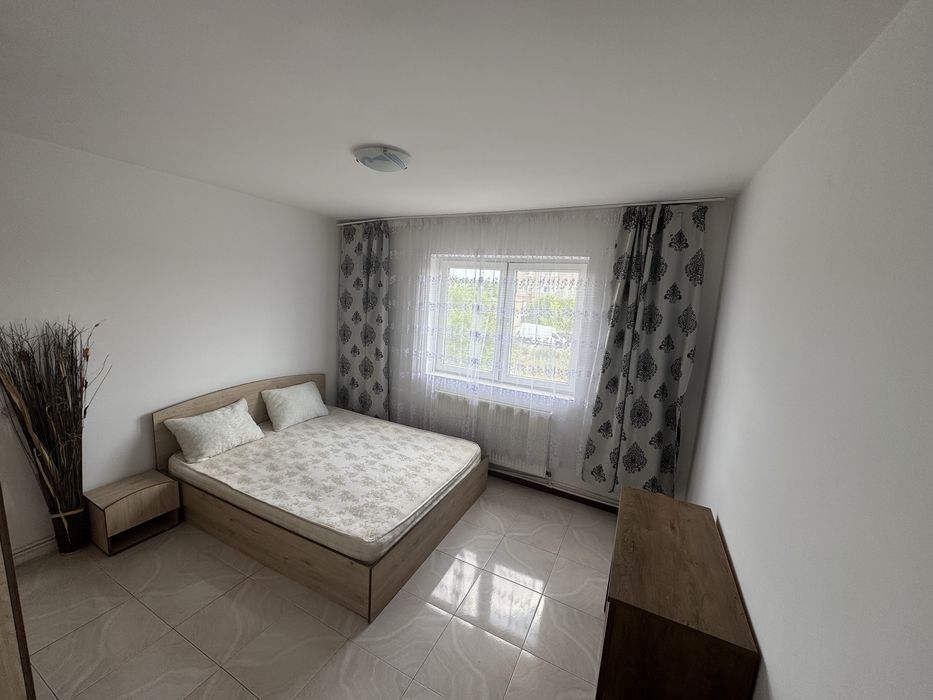 Inchiriez apartament 2 camere zona Moara