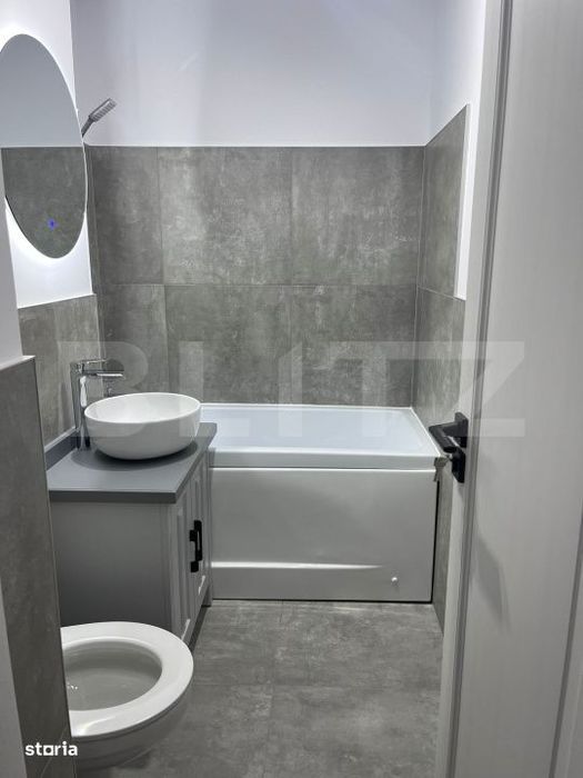 Apartament 4 camere, decomandat, etaj intermediar, zona USV