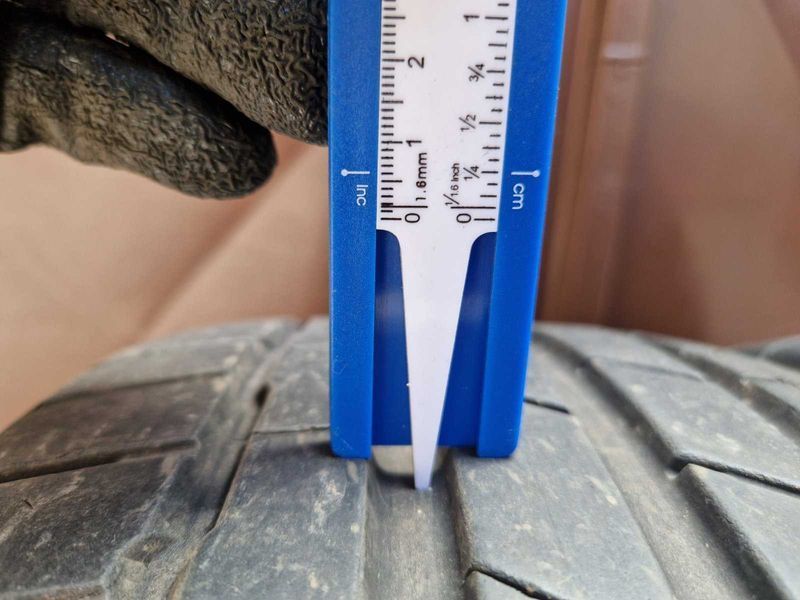 2 Hankook R18 215/45
летни гуми
DOT2522